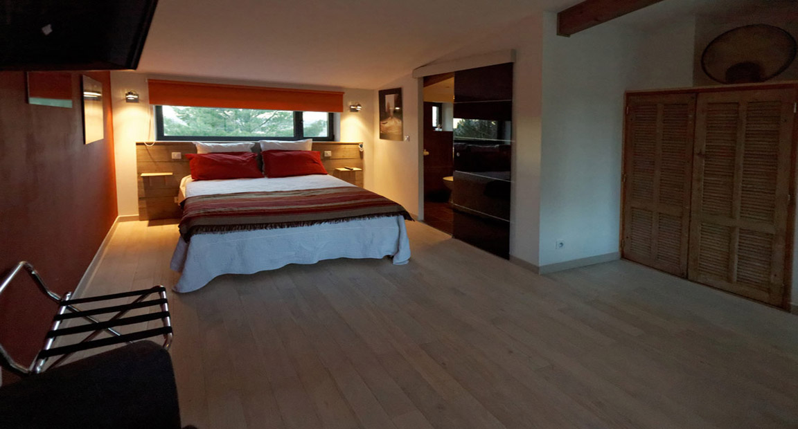 Panoramique Chambre d'hôtes Tramontane Chambre d'hôtes Arles - Panoramique Chambre Tramontane